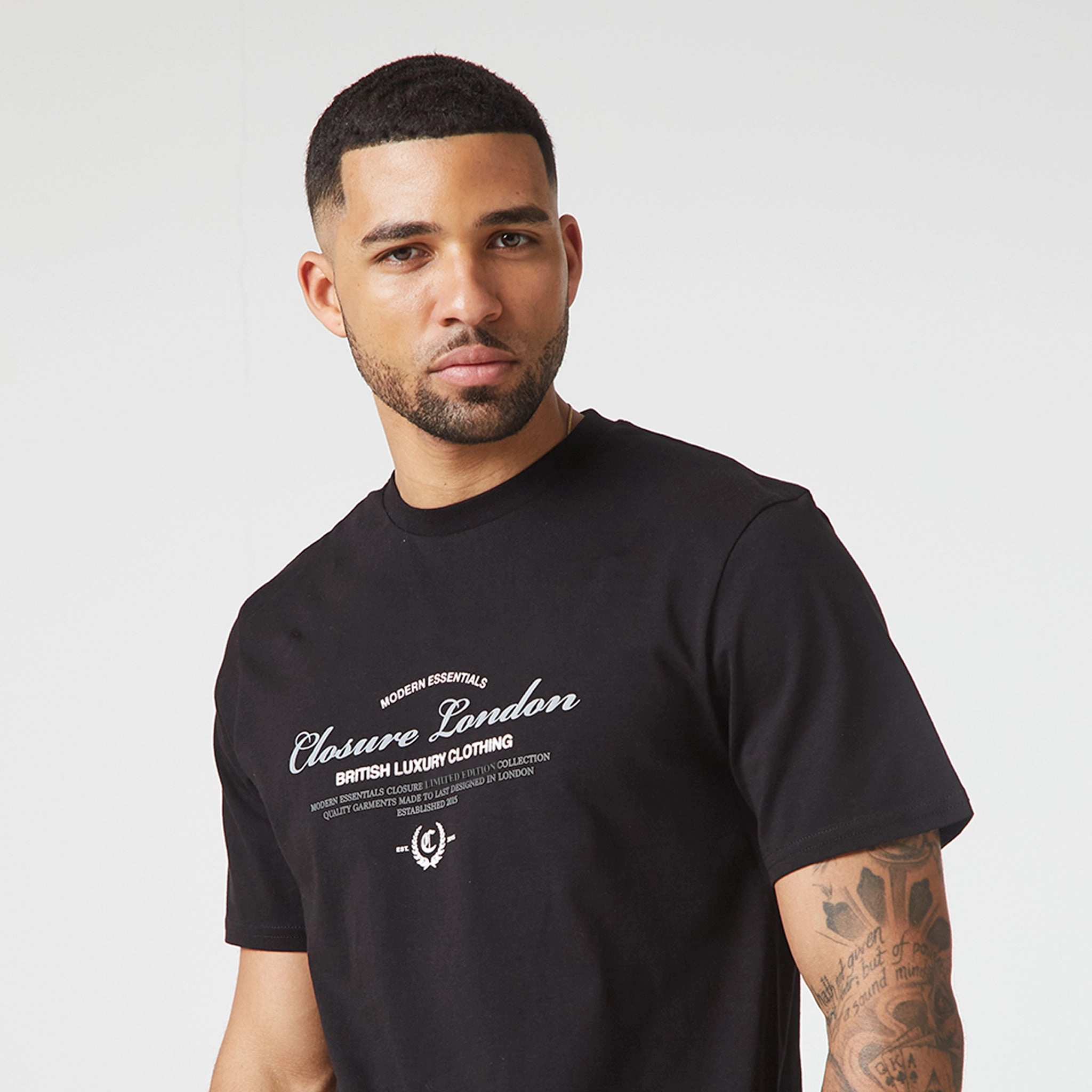 Arch Luxe T-Shirt | Black