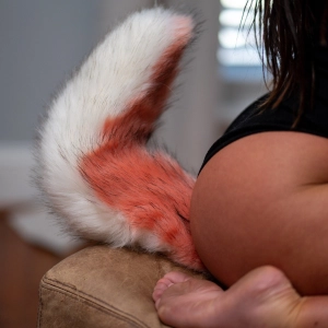 Frisky Peach 20 Pup Tail