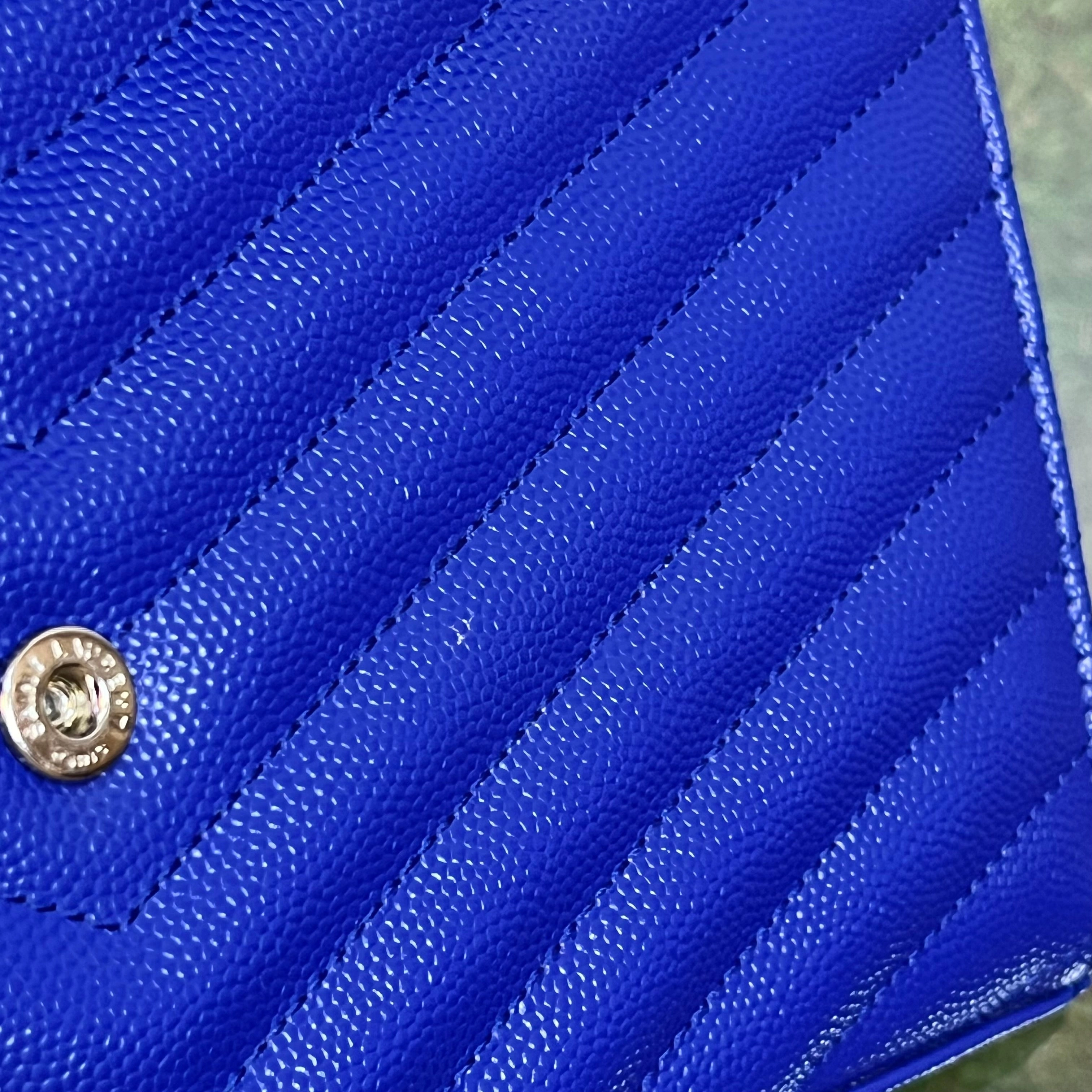SAINT LAURENT Envelope Wallet On Chain Grain De Poudre Crossbody